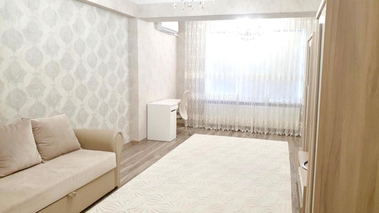 Center Apartment On Albisoara Street 基希讷乌 外观 照片