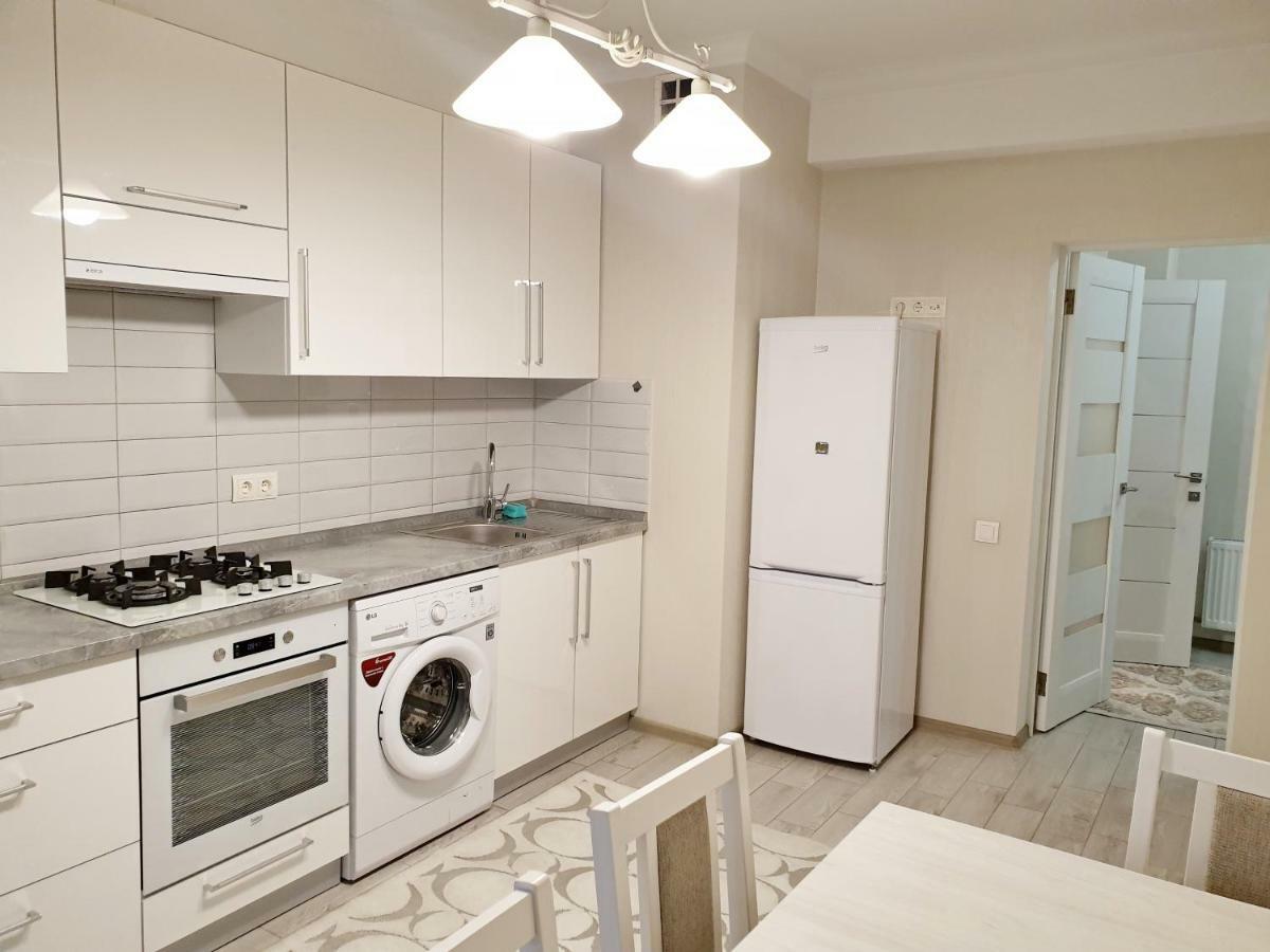 Center Apartment On Albisoara Street 基希讷乌 外观 照片